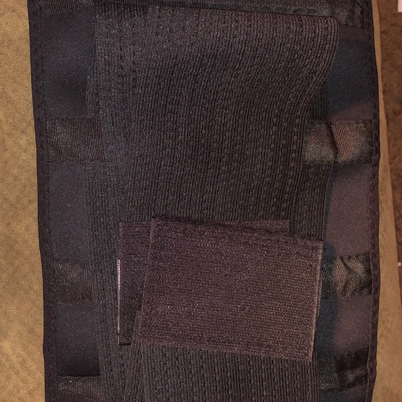 Tummy tuckers - Picture 4 of 4